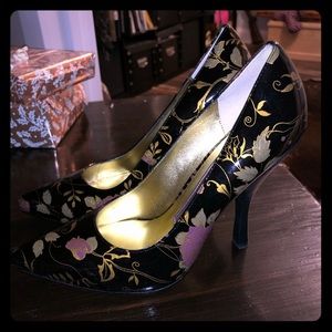 Beautiful high heels never worn